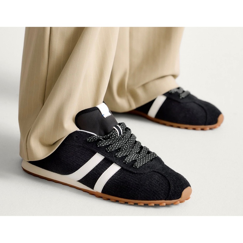 Rothy's The Ivy Sneakers 8.5 Black Casual Retro Look Worn Once! $145